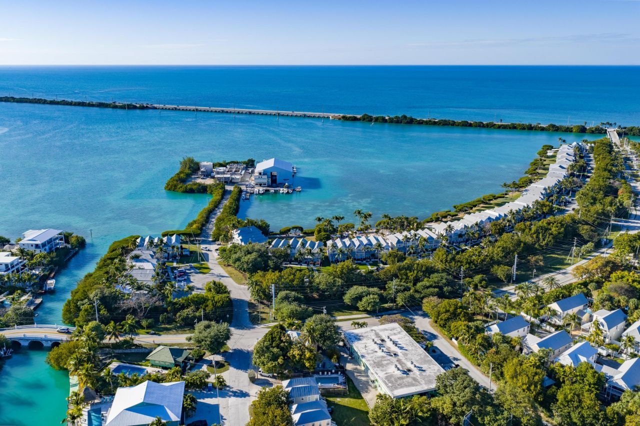 5106 Sunset Village Drive, Duck, FL 33050 Photo