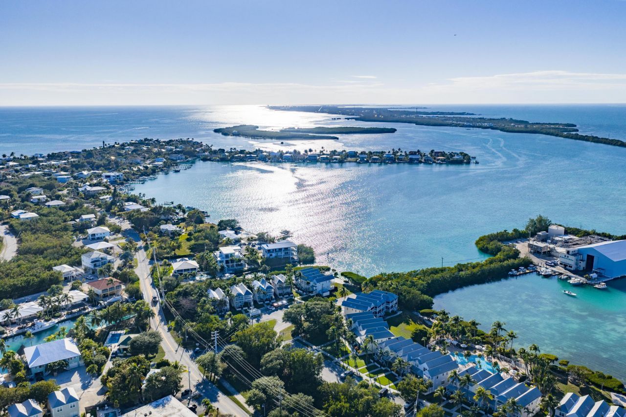 5106 Sunset Village Drive, Duck, FL 33050 Photo