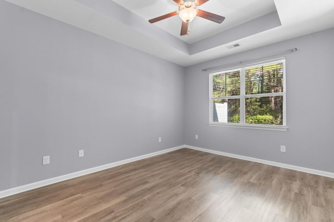 100 Machrie Loop Photo 14