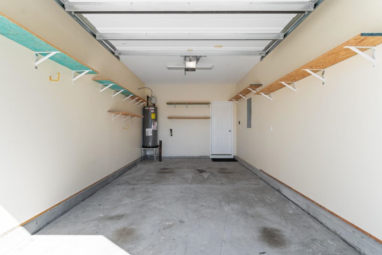 100 Machrie Loop Photo 26