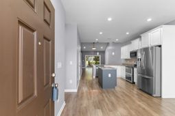 100 Machrie Loop photo 4