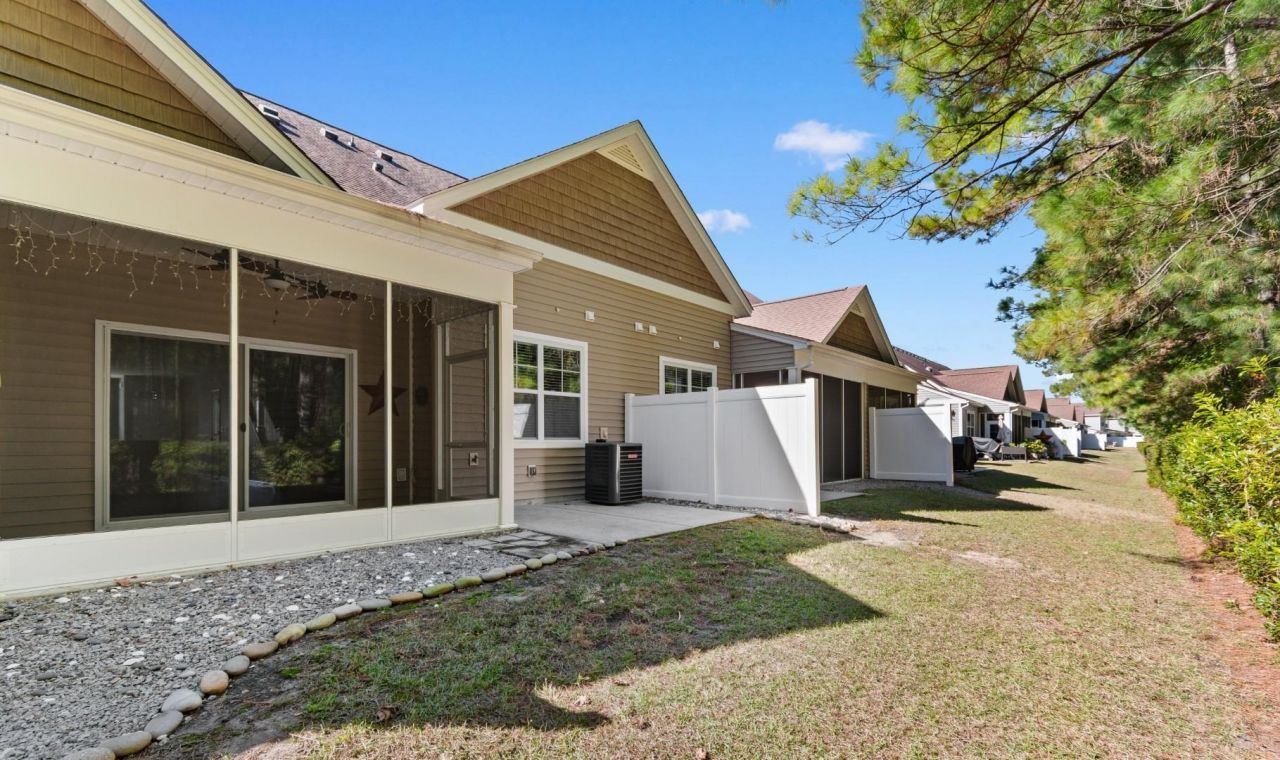 100 Machrie Loop Photo 31