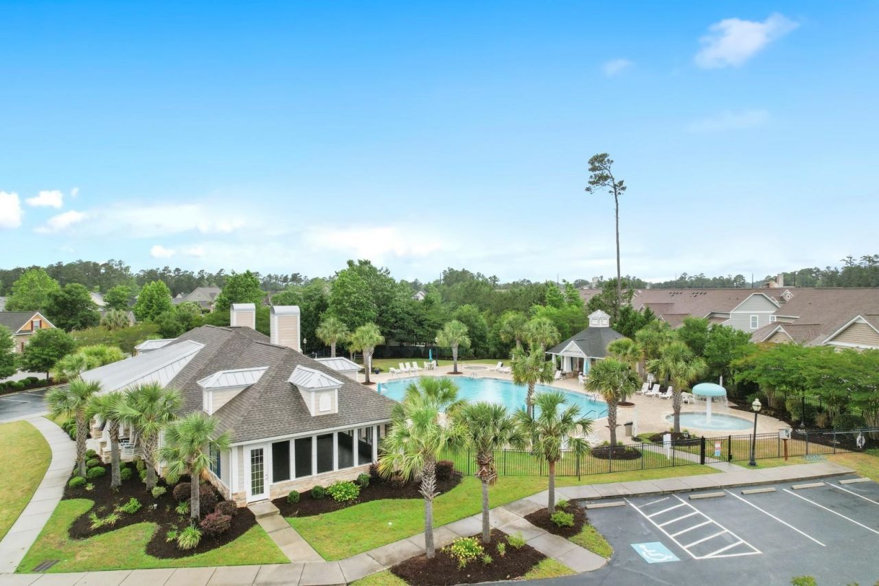 100 Machrie Loop Photo 36