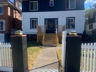 909 Burlingame Street, Detroit, MI 48202