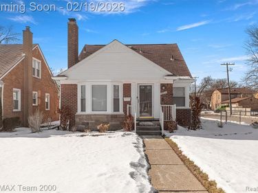 1645 Robindale Avenue, Dearborn, MI 48128