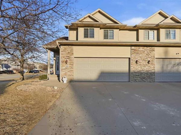482 N Colton Dr, North Liberty, IA 52317