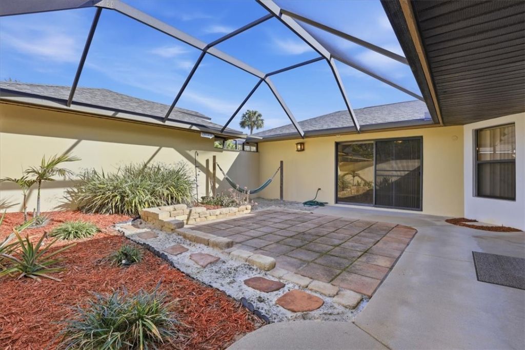 6285 N Mirror Lake Drive, Unit 6285, Sebastian, FL 32958 Photo