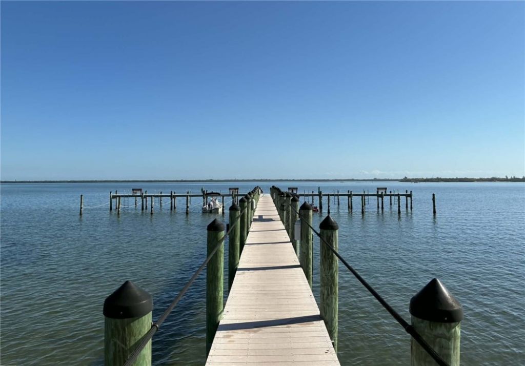 6285 N Mirror Lake Drive, Unit 6285, Sebastian, FL 32958 Photo