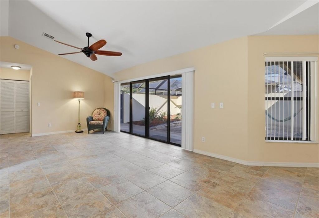 6285 N Mirror Lake Drive, Unit 6285, Sebastian, FL 32958 Photo