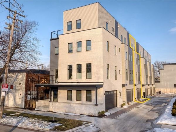 2149 Columbus Road, Cleveland, OH 44113