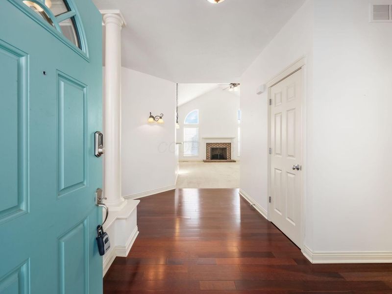 1327 Donahey Street, Columbus, OH 43235 Photo 4