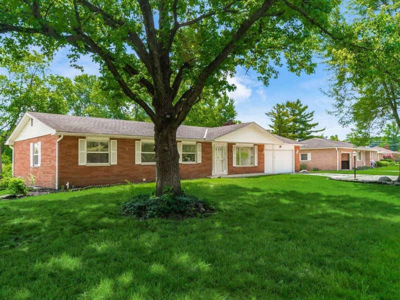 5166 Southern Grove Drive, Grove City, OH 43123 Photo 3