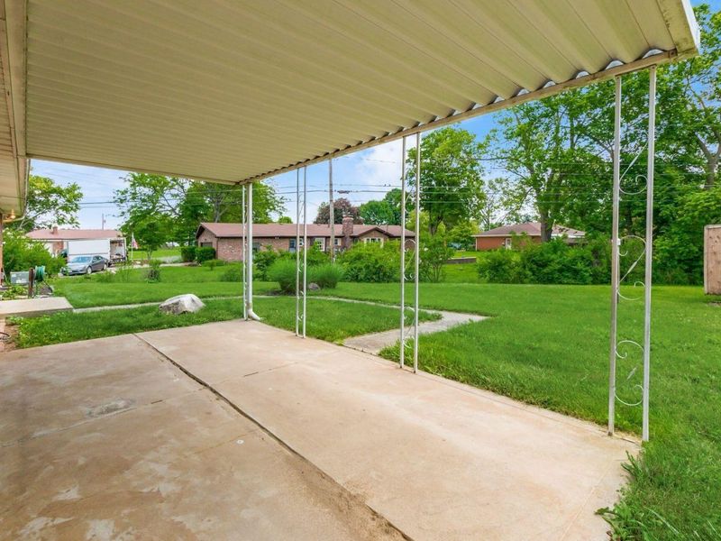 5166 Southern Grove Drive, Grove City, OH 43123 Photo 37