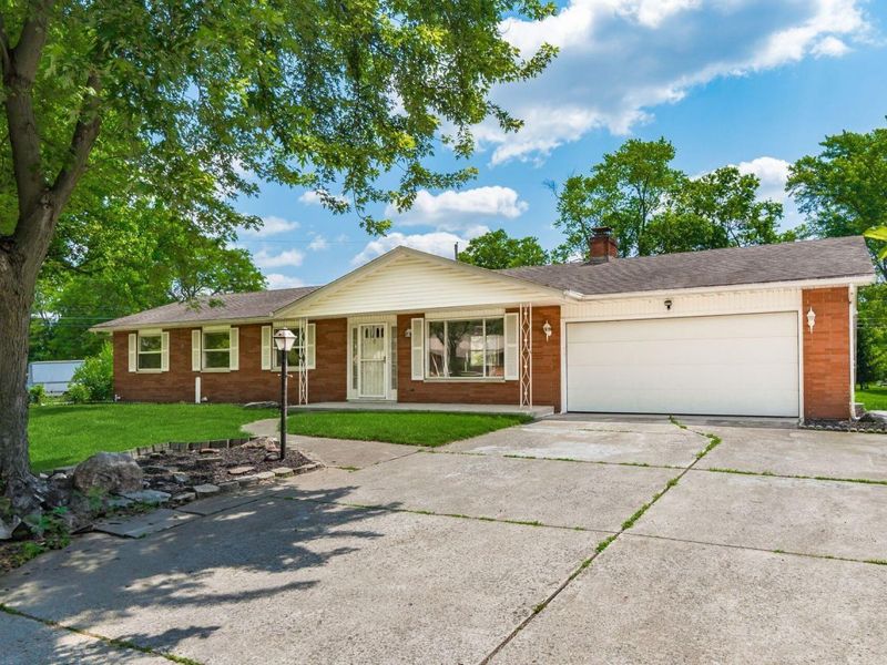 5166 Southern Grove Drive, Grove City, OH 43123 Photo 4