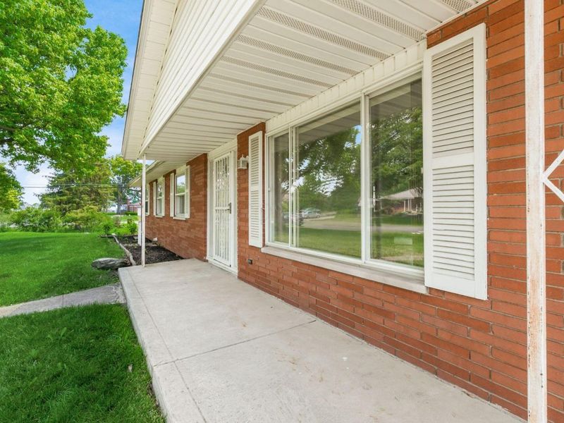 5166 Southern Grove Drive, Grove City, OH 43123 Photo 5