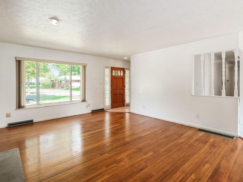 5166 Southern Grove Drive, Grove City, OH 43123 Photo 8