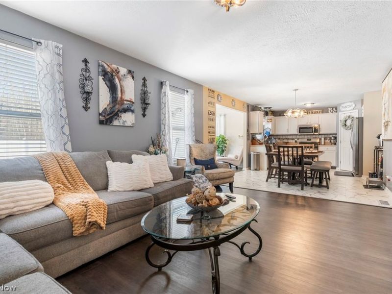 419 Whitetail Trail NE, Canton, OH 44704 Photo 9