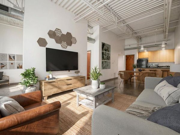 769 N High Street, Unit R303, Columbus, OH 43215