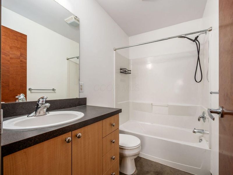 769 N High Street, Unit R303, Columbus, OH 43215 Photo 18