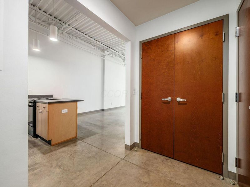 769 N High Street, Unit R303, Columbus, OH 43215 Photo 19