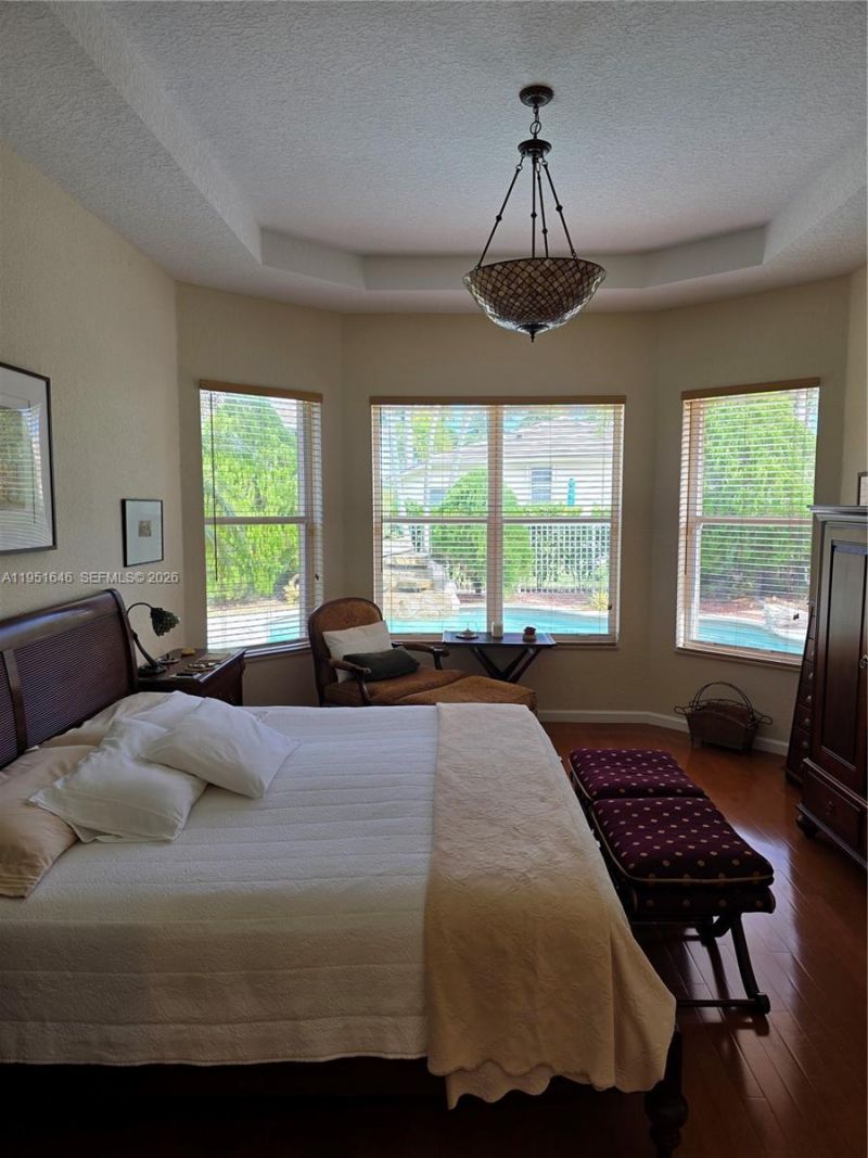 1905 Harbor View Cir, Weston, FL 33327 Photo