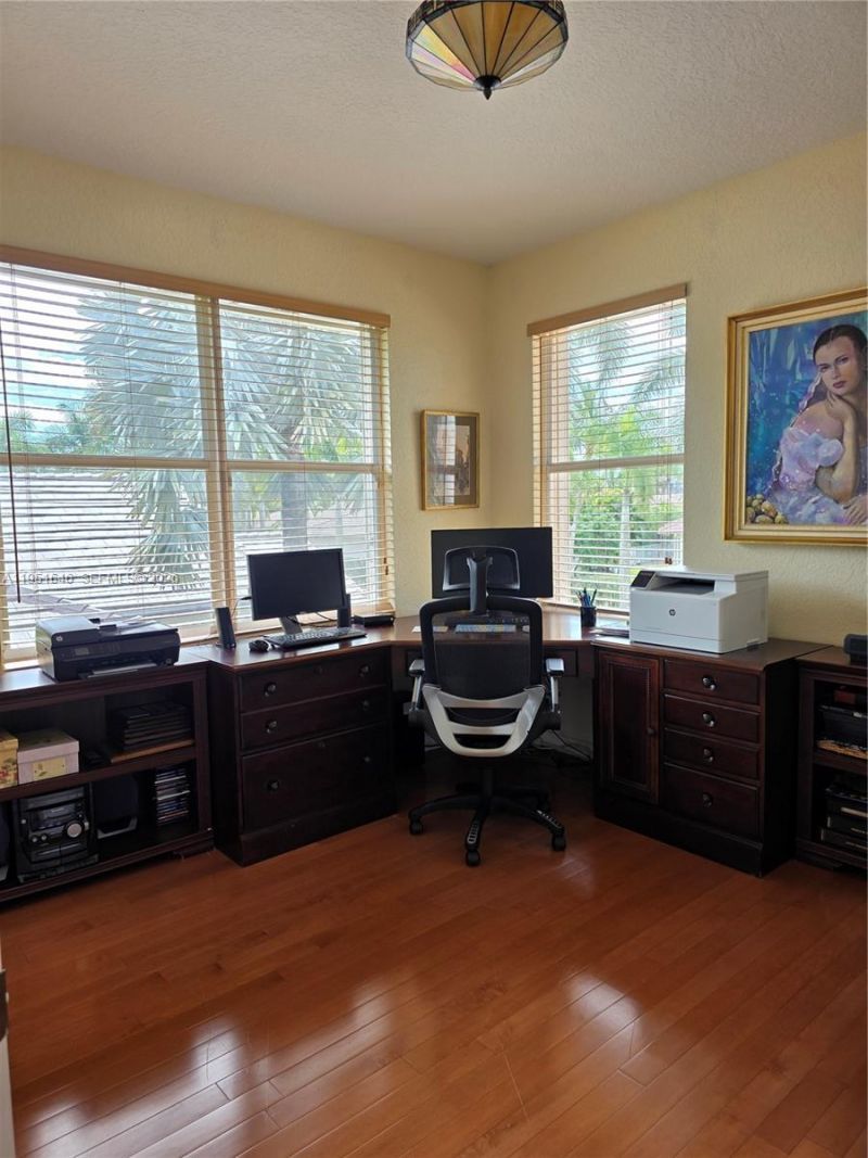 1905 Harbor View Cir, Weston, FL 33327 Photo