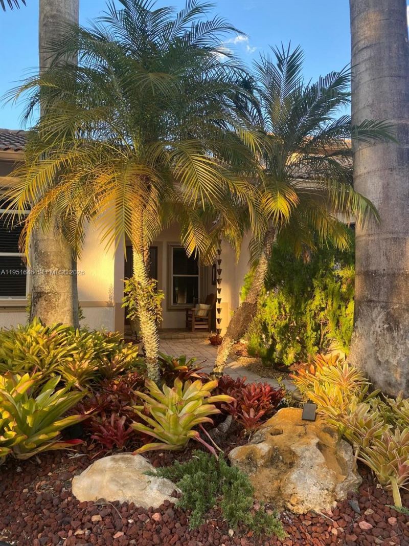 1905 Harbor View Cir, Weston, FL 33327 Photo