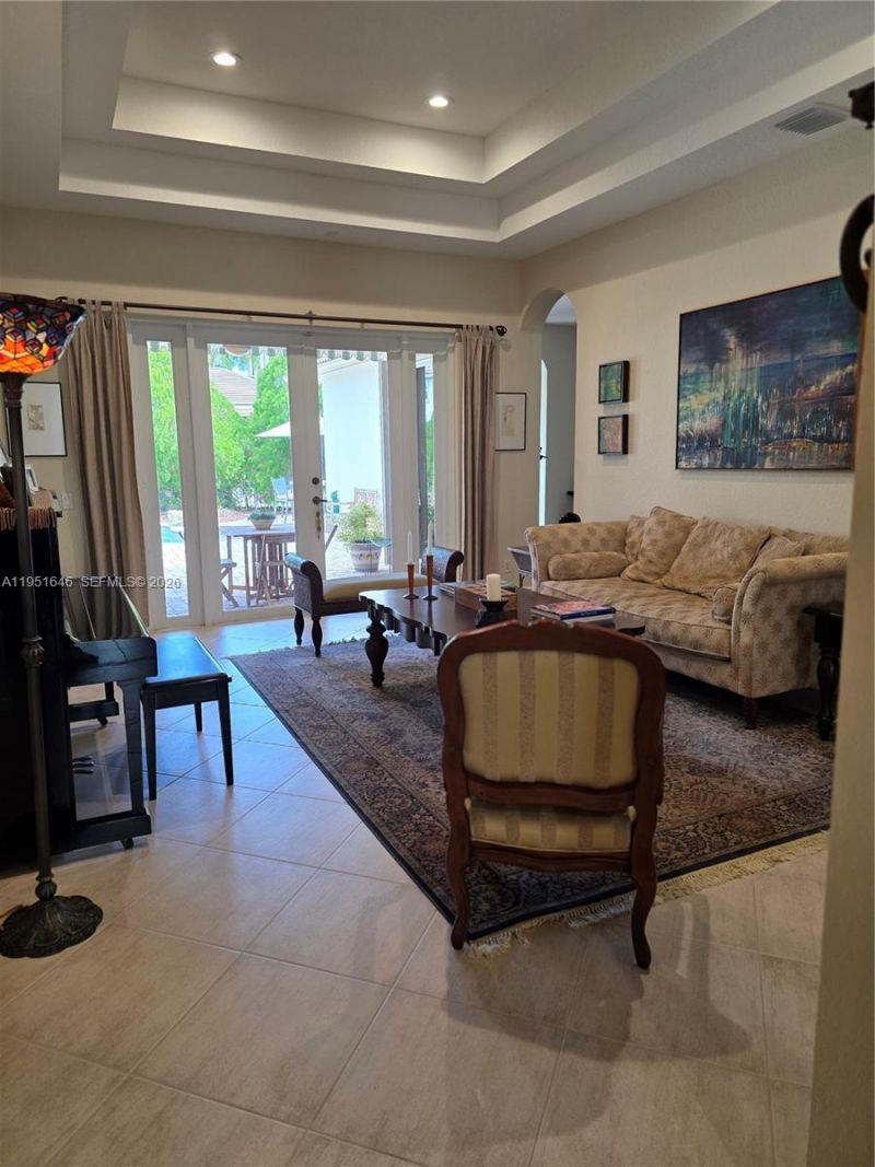 1905 Harbor View Cir, Weston, FL 33327 Photo