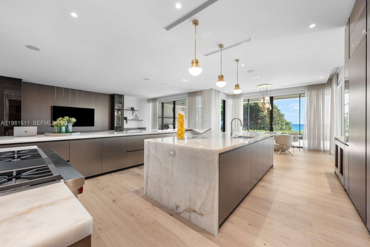 1107 Hillsboro Mile , Hillsboro Beach, FL 33062 Photo