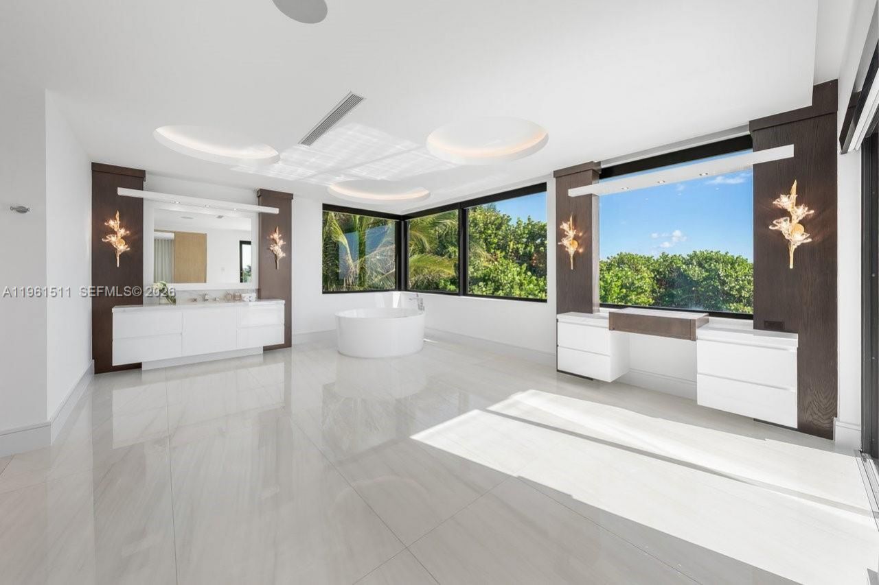 1107 Hillsboro Mile , Hillsboro Beach, FL 33062 Photo