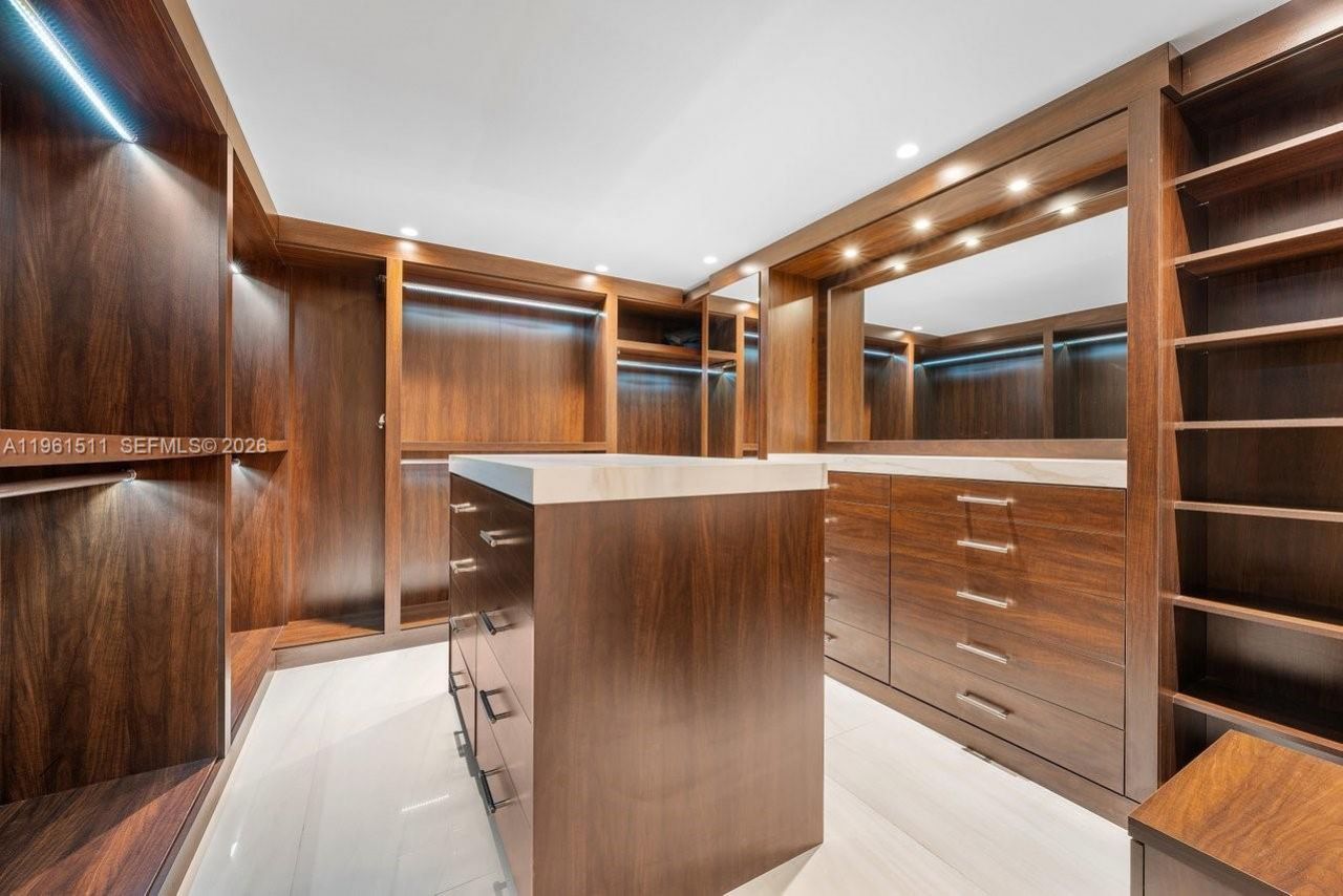 1107 Hillsboro Mile , Hillsboro Beach, FL 33062 Photo