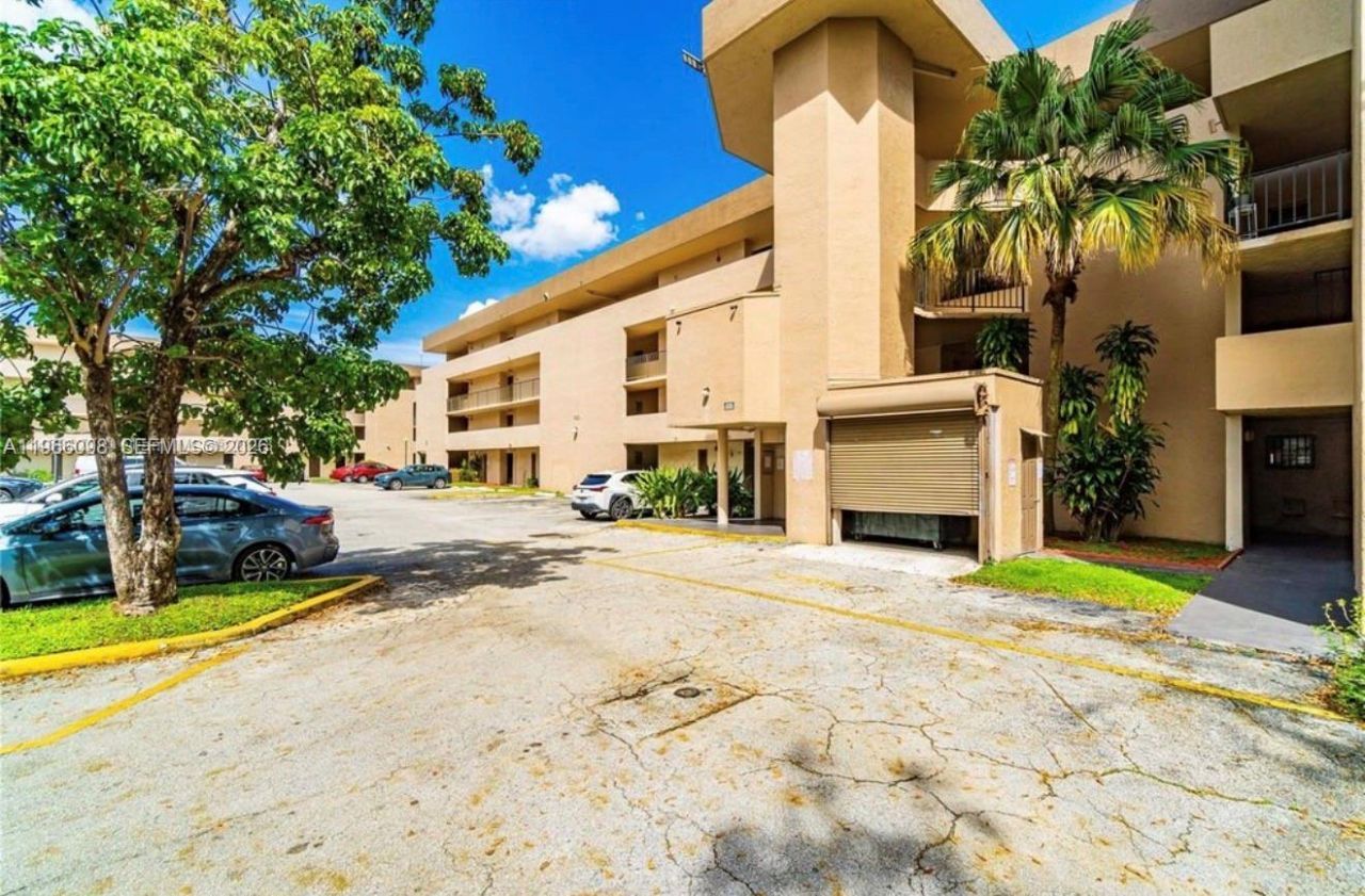830 NW 87th Ave, Unit 303, Miami, FL 33172 Photo