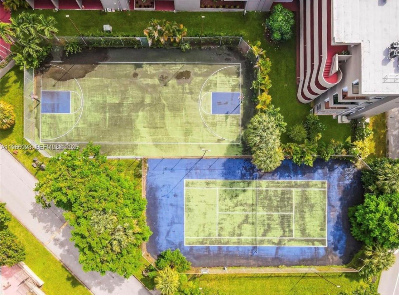 830 NW 87th Ave, Unit 303, Miami, FL 33172 Photo