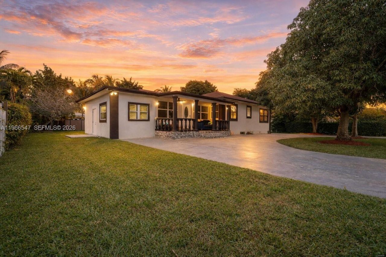 65 NW 118th St, Miami, FL 33168 Photo