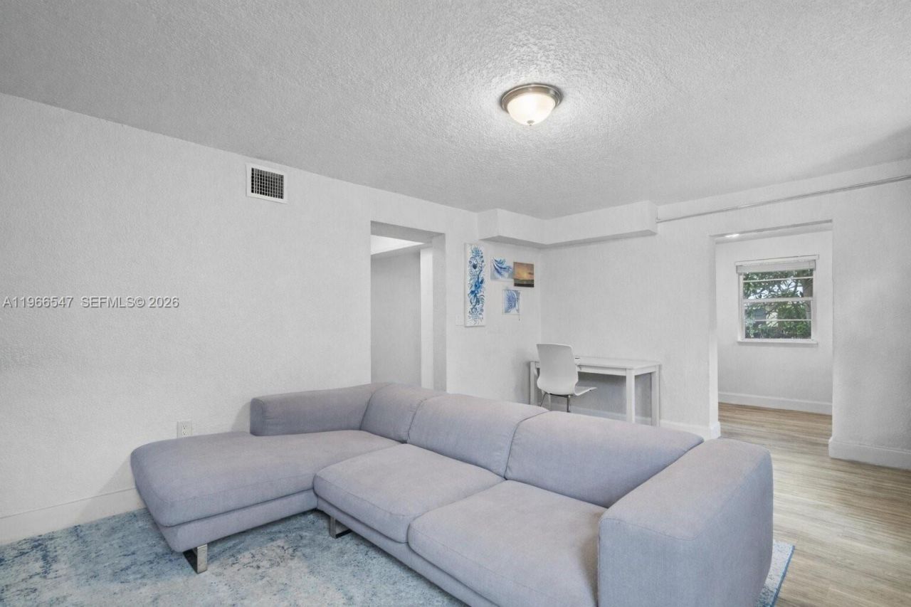 65 NW 118th St, Miami, FL 33168 Photo