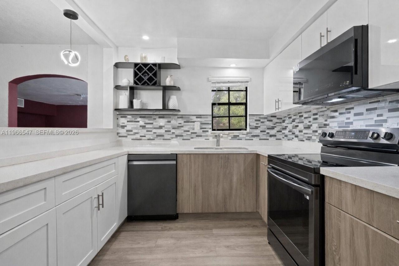 65 NW 118th St, Miami, FL 33168 Photo