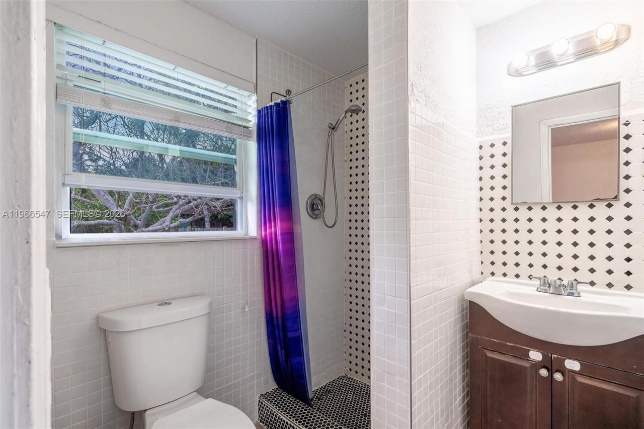 65 NW 118th St, Miami, FL 33168 Photo