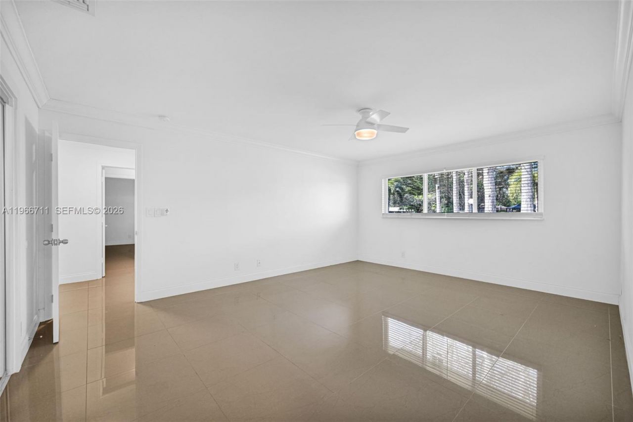 820 E Cypress Ln , Unit V-38, Pompano Beach, FL 33069 Photo