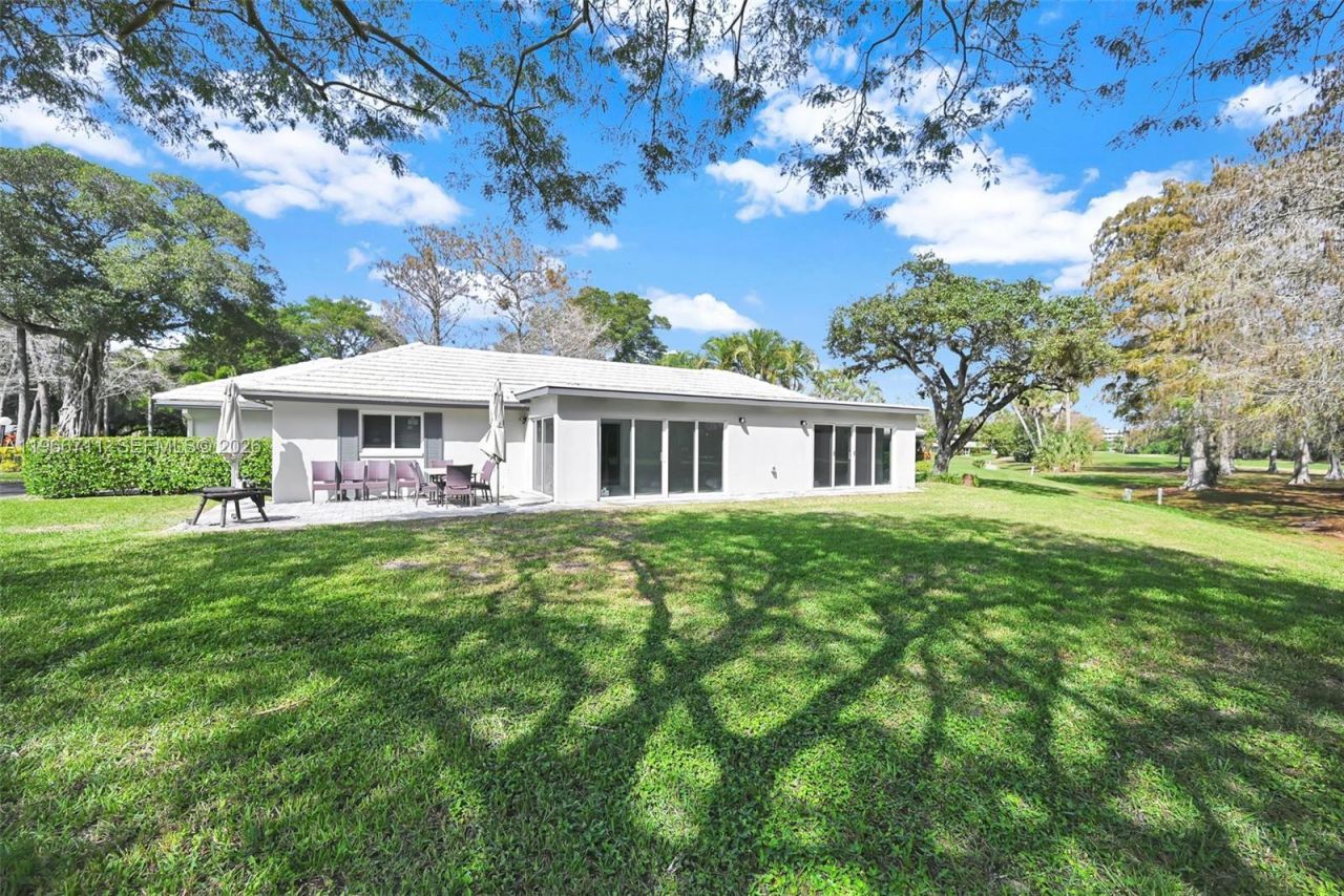 820 E Cypress Ln , Unit V-38, Pompano Beach, FL 33069 Photo