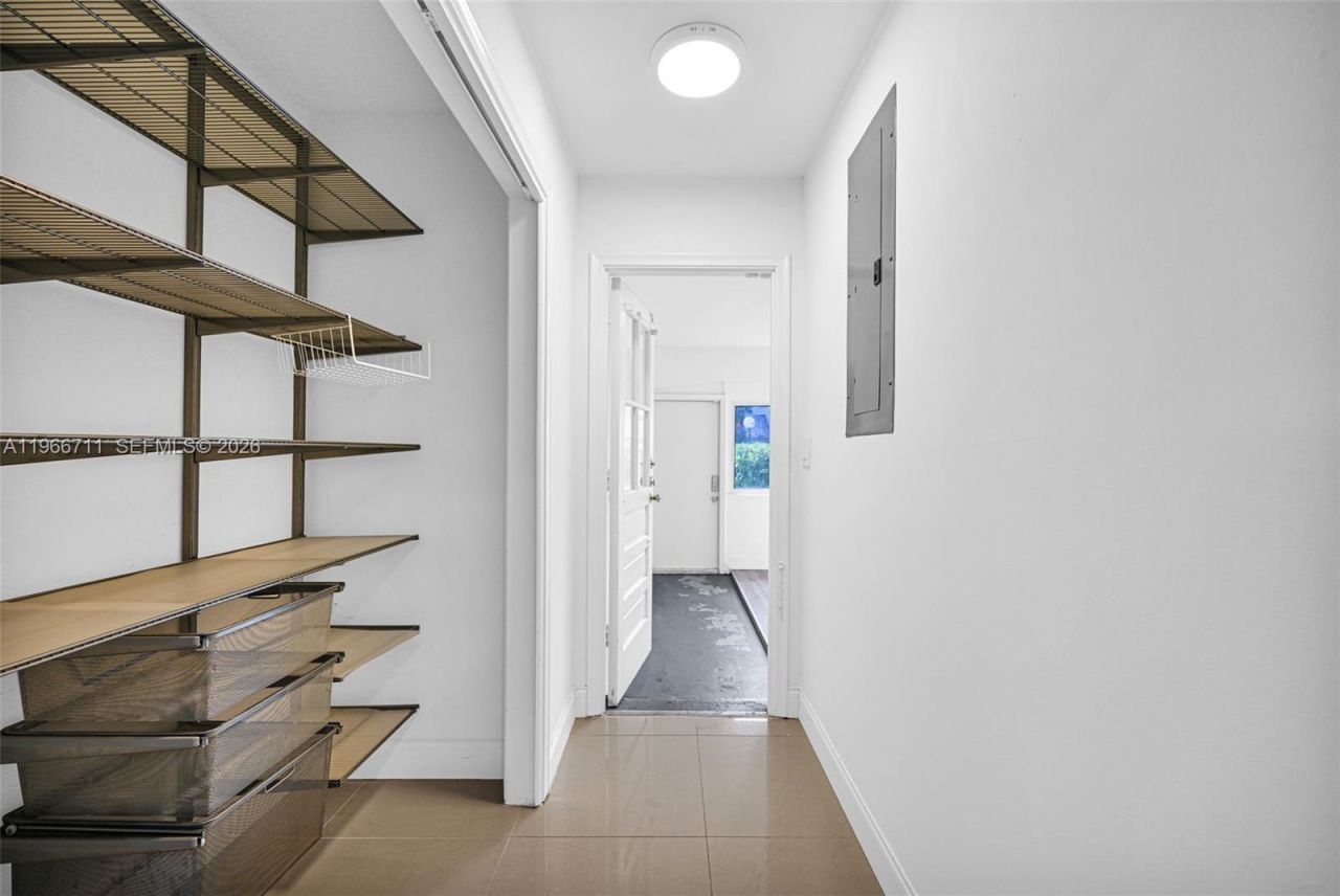 820 E Cypress Ln , Unit V-38, Pompano Beach, FL 33069 Photo