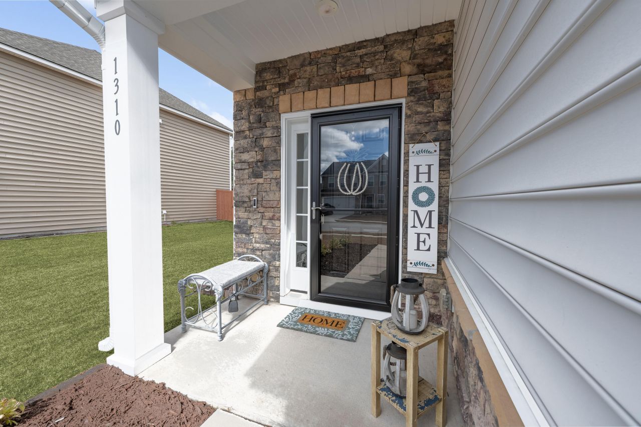 1310 Berry Grove Drive Photo 4