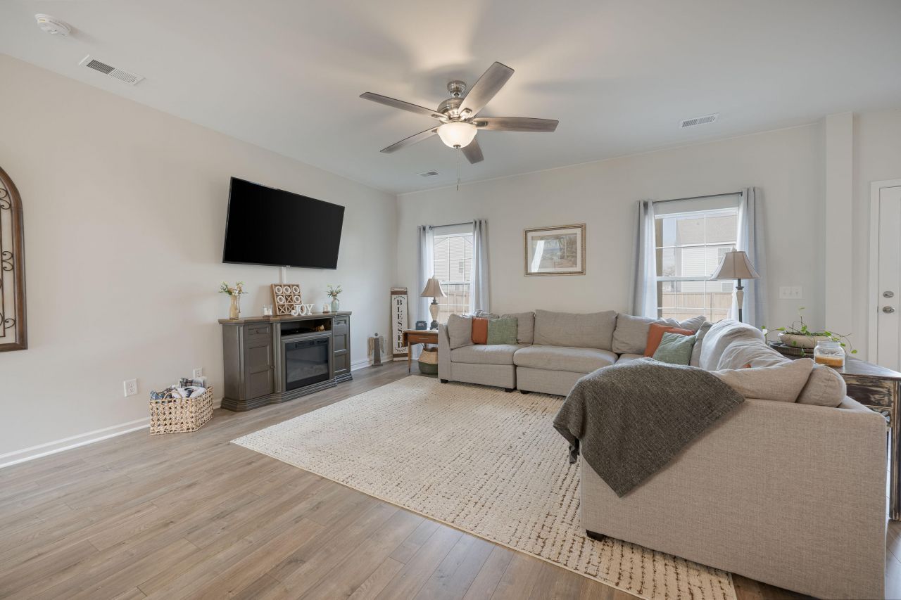 1310 Berry Grove Drive Photo 7