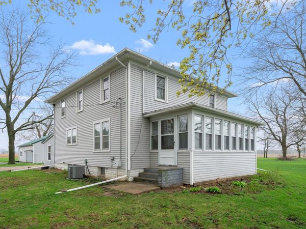 4799 Center Road, Rochelle, IL 61068