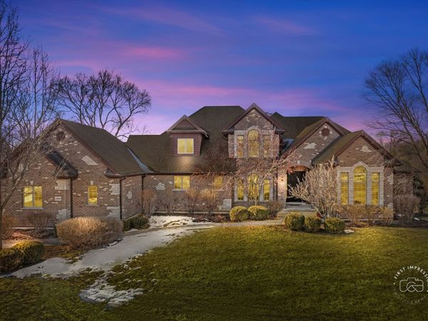 24599 W Indian Trail Road, Barrington, IL 60010