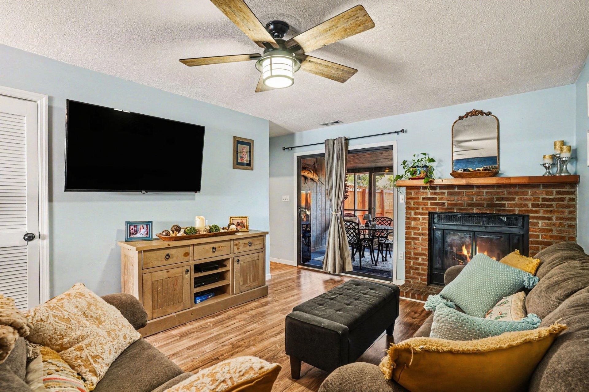 5137 Inlet Garden Ct. Photo 4