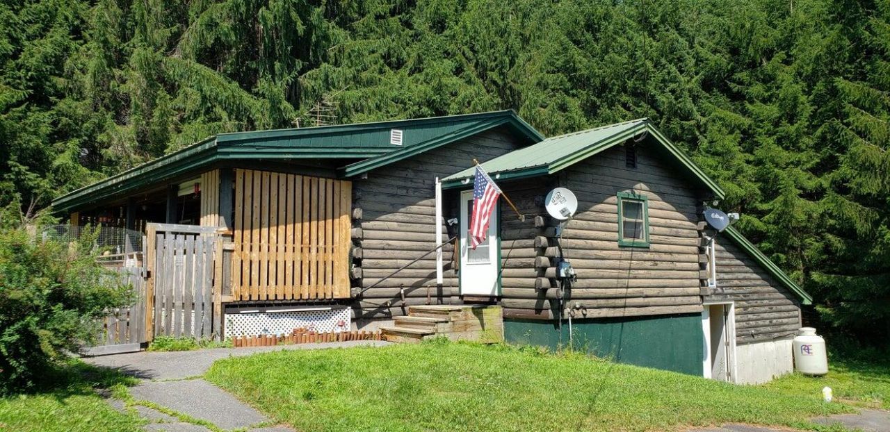 28 E Sangerville Road, Sangerville, ME 04479 Main Photo