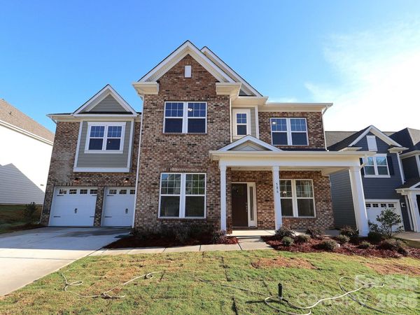 586 Nutgrove Drive NW, Concord, NC 28027