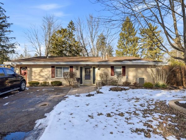 1317 N Cedar Lake Road, Lake Villa, IL 60046