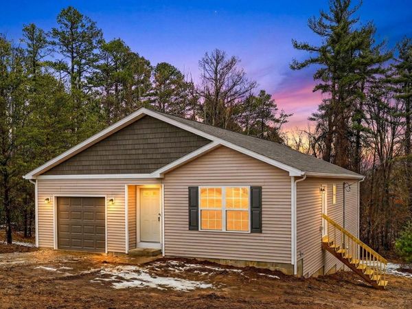 358 Elm Street , New Straitsville, OH 43766