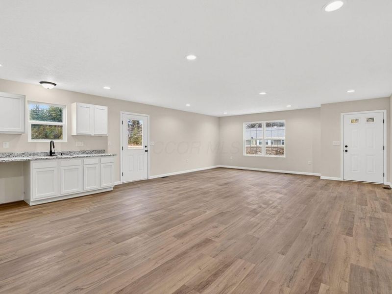 358 Elm Street , New Straitsville, OH 43766 Photo 13